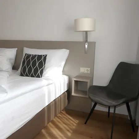 Hotel Reinisch - Near Vienna Airport