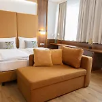Reinisch - Near Vienna Airport