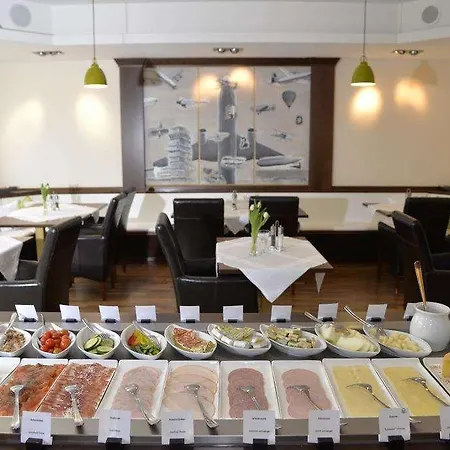 מלון Reinisch - Near Vienna Airport