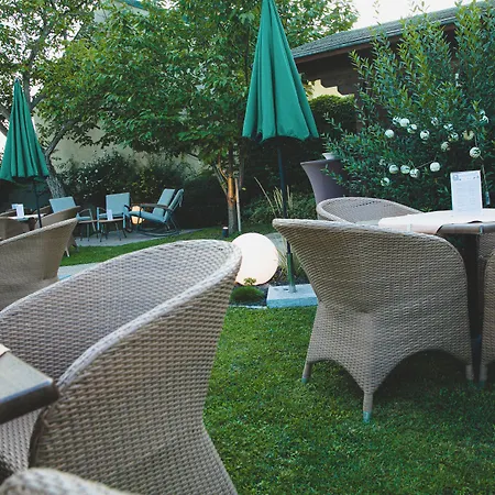 Reinisch - Near Vienna Airport מלון 4*