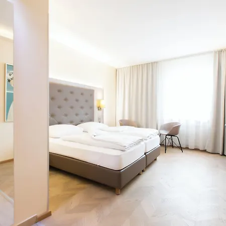מלון Reinisch - Near Vienna Airport 4*