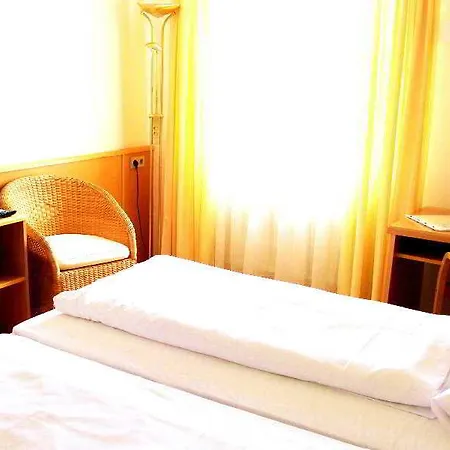 Reinisch - Near Vienna Airport