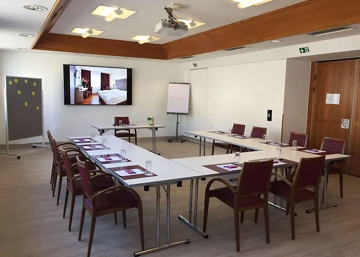 Reinisch - Near Vienna Airport シュベッヒャート